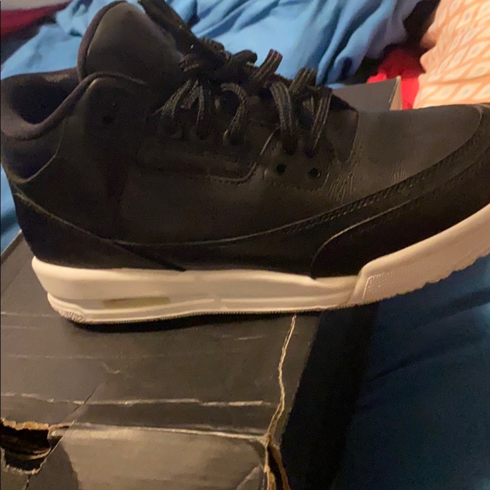 Black retro 3
